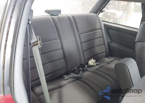 1988 Buick Skyhawk z USA, uszkodzony, nr VIN 1G4JS11K5JK407589